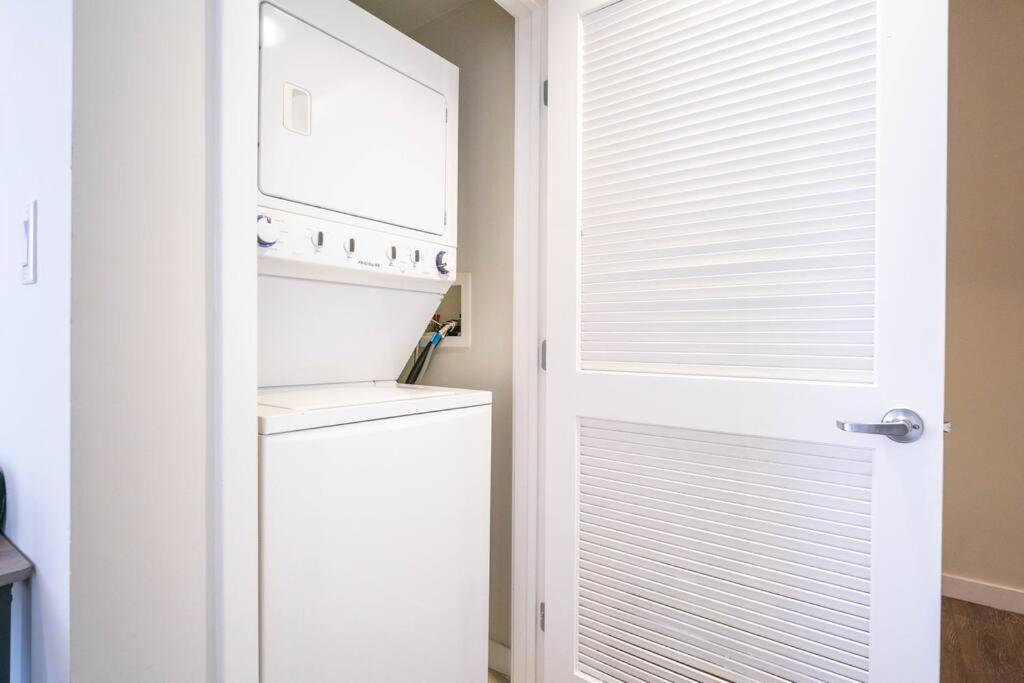June Specials- Suite Spot Dtla- Free Parking For One Car! Los Angeles Buitenkant foto