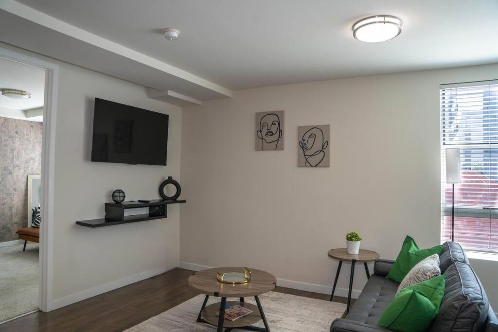 June Specials- Suite Spot Dtla- Free Parking For One Car! Los Angeles Buitenkant foto