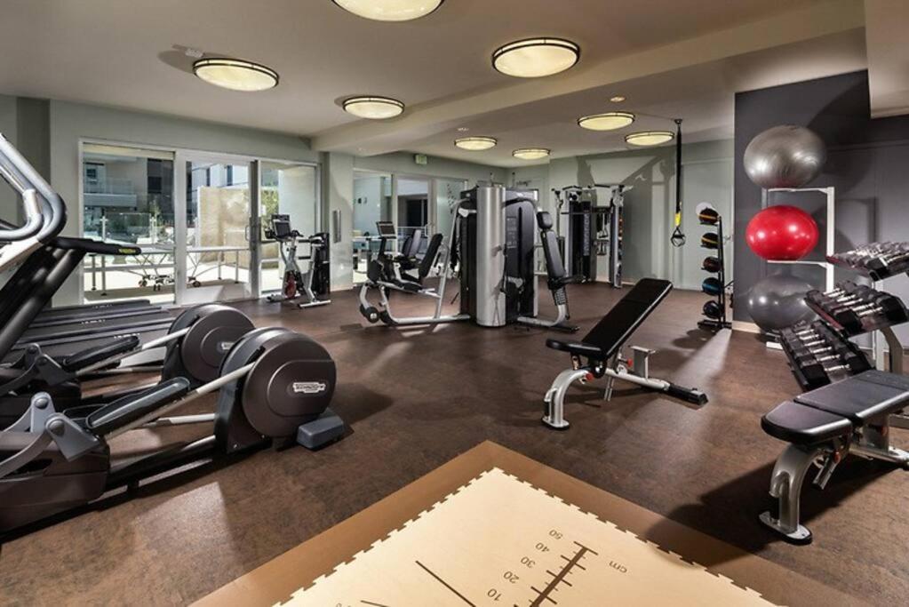 June Specials- Suite Spot Dtla- Free Parking For One Car! Los Angeles Buitenkant foto